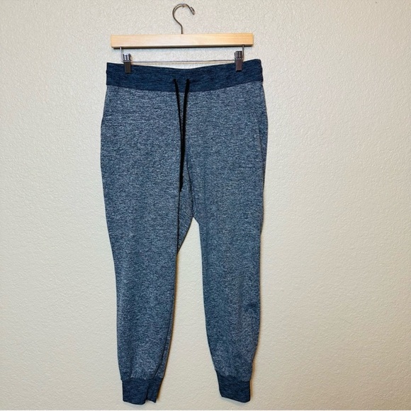 Athleta Women’s Flux Soft Stretch Joggers 2.0 Heather Grey Size Medium - Picture 2 of 8